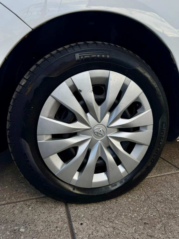 Toyota Yaris XS — foto 14